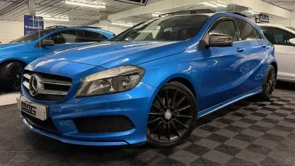 Usado Mercedes A200 AMG 136 CV (100 kW) 2014 Azul Utilitario