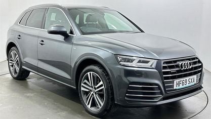 Używany Audi Q5 Competition 367 KM (269 kW) 2019 Szary SUV
