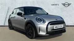 Silver Used 2023 Mini Cooper Classic Hatchback | £18,650 (Good price)