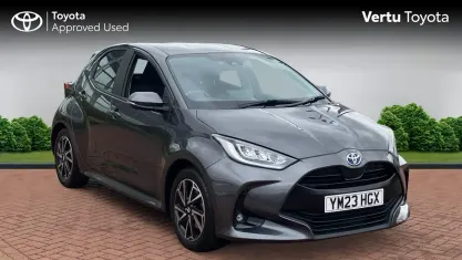Used Toyota Yaris Design 116 HP (85 kW) 2023 Decuma grey (metallic paint) Hatchback
