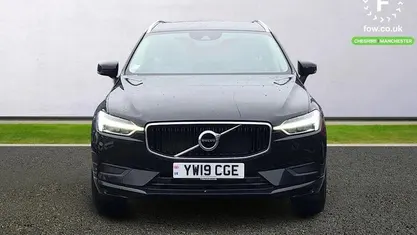 Used Volvo XC60 Momentum 250 HP (183 kW) 2019 Black SUV