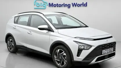 Begagnad Hyundai Bayon SE 101 HK (74 kW) 2023 Silver SUV