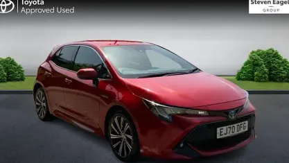 Begagnad Toyota Corolla Design 122 HK (89 kW) 2022 Halvkombi
