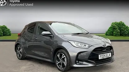 Used Toyota Yaris Hybrid Design 116 HP (85 kW) 2025 Decuma grey Hatchback