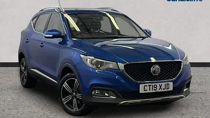 Metallic battersea blue Used 2019 MG ZS Exclusive Hatchback | £10,235 (Fair price)