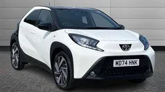 Pure white with black Used 2025 Toyota Aygo Hatchback | £14,650 (Fair price)