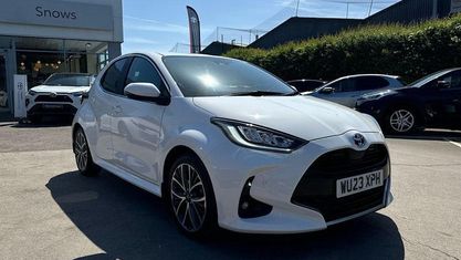 Second-hand Toyota Yaris Hybrid 116 CP (85 kW) 2023 Alb Hatchback