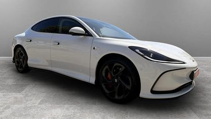 Begagnad MG IM5 Performance 553 kW (752 HK) 2025 Halvkombi