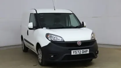 Used Fiat Doblò S 90 HP (66 kW) 2022 White MPV