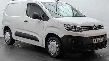 Used Citroën Berlingo 102 HP (75 kW) 2021 MPV