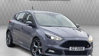 Grey Used 2016 Ford Focus ST Hatchback | £9,995 (Fair price)