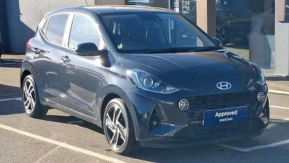 Used Hyundai i10 Premium 84 HP (61 kW) 2023 Hatchback
