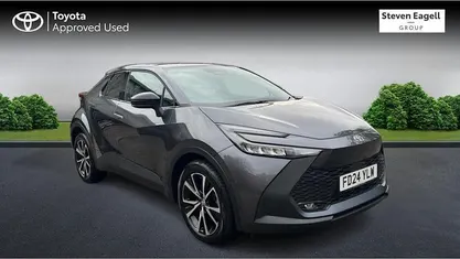 Used 2025 Toyota C-HR Design SUV | £27,100 (Fair price)