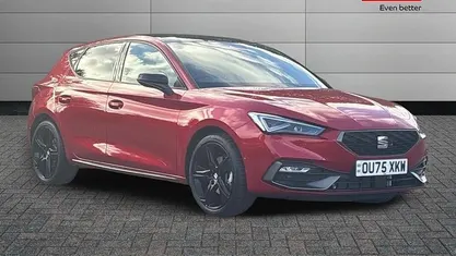 New 2025 Seat Leon Black Edition Hatchback | £23,520 (Fair price)