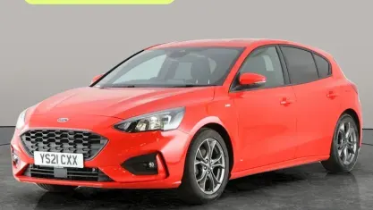 Used Ford Focus ST-Line 120 HP (88 kW) 2021 Red Hatchback