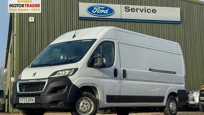 Used Peugeot Boxer Premium 140 HP (102 kW) 2023 White Van