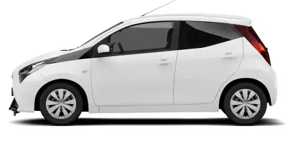 Usado Toyota Aygo X-play 72 HP (52 kW) 2021 Branco Citadino