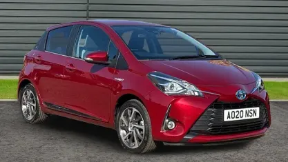 Used Toyota Yaris Hybrid 101 HP (74 kW) 2020 Hatchback