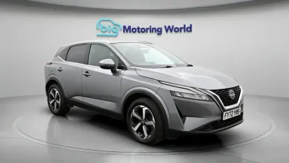 Usado Nissan Qashqai N-Connecta 140 CV (102 kW) 2022 Gris SUV