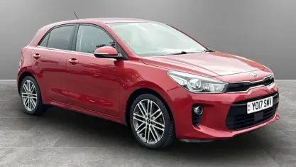 Used Kia Rio First Edition 120 HP (88 kW) 2017 Red Hatchback