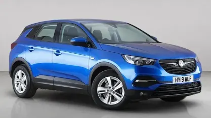 Used Vauxhall Grandland X S 131 HP (96 kW) 2019 Blue SUV