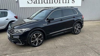 Używany VW Tiguan R-line 190 KM (139 kW) 2022 Czarny SUV