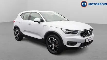 Usado Volvo XC40 Inscription 211 HP (155 kW) 2021 Prateado SUV