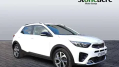 White Used 2022 Kia Stonic 4 SUV | £14,495 (Good price)