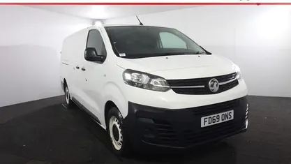 Used Vauxhall Vivaro Edition 120 HP (88 kW) 2021 MPV