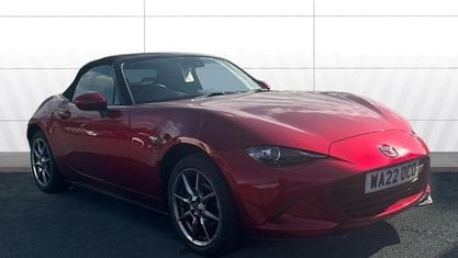 Używany Mazda MX5 Inclusive 132 KM (97 kW) 2022 Czerwony Kabriolet