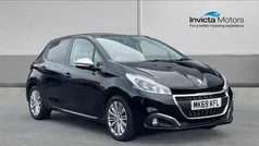 Black Used 2019 Peugeot 208 Signature Sky Hatchback | £7,350 (Fair price)