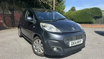 Used Peugeot 107 Active 68 HP (50 kW) 2014 Grey Hatchback