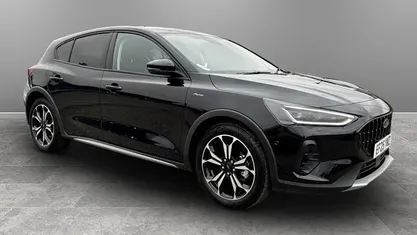 Begagnad Ford Focus Active X 155 HK (114 kW) 2024 Halvkombi