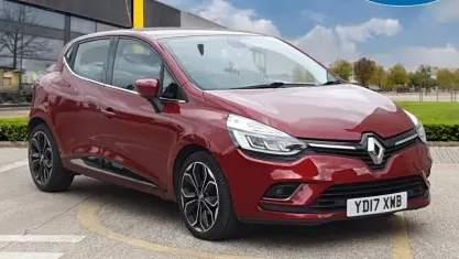 Usado Renault Clio IV Dynamique 120 HP (88 kW) 2017 Vermelho Citadino