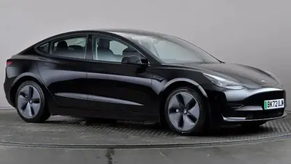 Used Tesla Model 3 Standard Range 180 kW (245 HP) 2023 Sedan