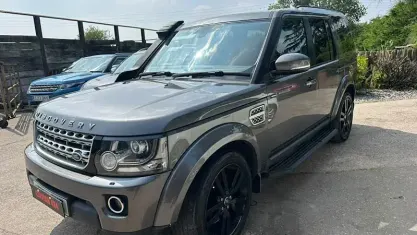 Used Land Rover Discovery 4 HSE 256 HP (188 kW) 2015 SUV