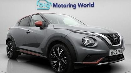 Usado Nissan Juke S 114 HP (83 kW) 2023 Cinzento SUV