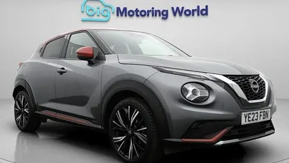 Usado Nissan Juke S 114 HP (83 kW) 2023 Cinzento SUV