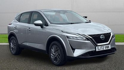 Używany Nissan Qashqai Acenta Premium 140 KM (102 kW) 2023 Srebrny SUV