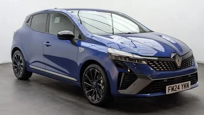 Used 2025 Renault Clio V Esprit Alpine Hatchback | £17,550 (Fair price)