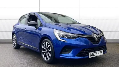 Used 2023 Renault Clio V Evolution Hatchback | £11,890 (Fair price)