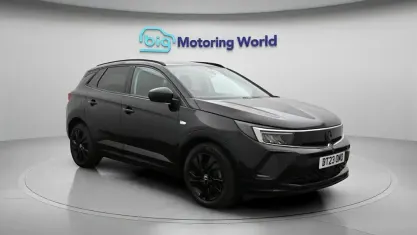 Used Vauxhall Grandland X S 225 HP (165 kW) 2023 Black SUV