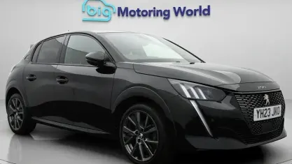 Usado Peugeot 208 GT 131 HP (96 kW) 2023 Preto Citadino