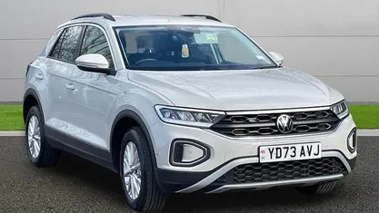 Used VW T-Roc Life 110 HP (80 kW) 2023 Grey SUV