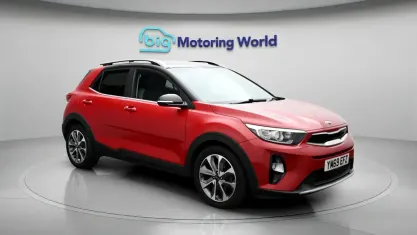 Gebraucht Kia Stonic 120 PS (88 kW) 2019 Rot SUV
