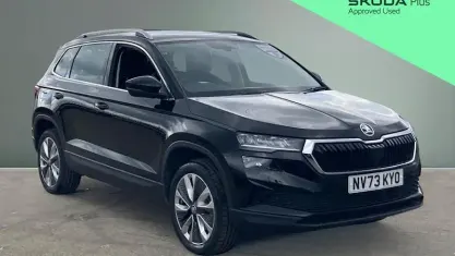 Begagnad Skoda Karoq SE L 150 HK (110 kW) 2023 Svart SUV