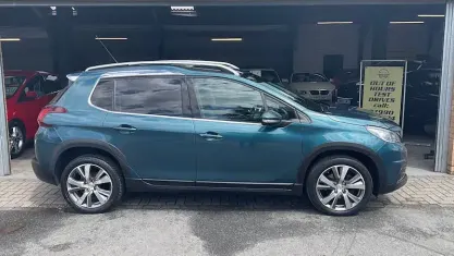 Used Peugeot 2008 Allure 110 HP (80 kW) 2019 SUV