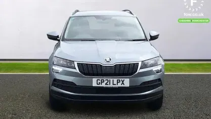 Usado Skoda Karoq SE Technology 116 CV (85 kW) 2020 Gris SUV