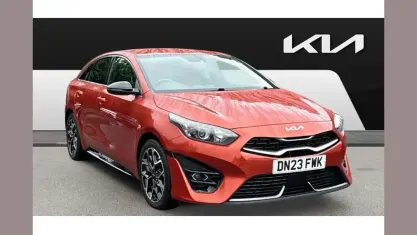 Used Kia ProCeed GT-Line 160 HP (117 kW) 2023 Orange Estate