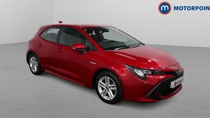 Used Toyota Corolla 122 HP (89 kW) 2021 Red Hatchback